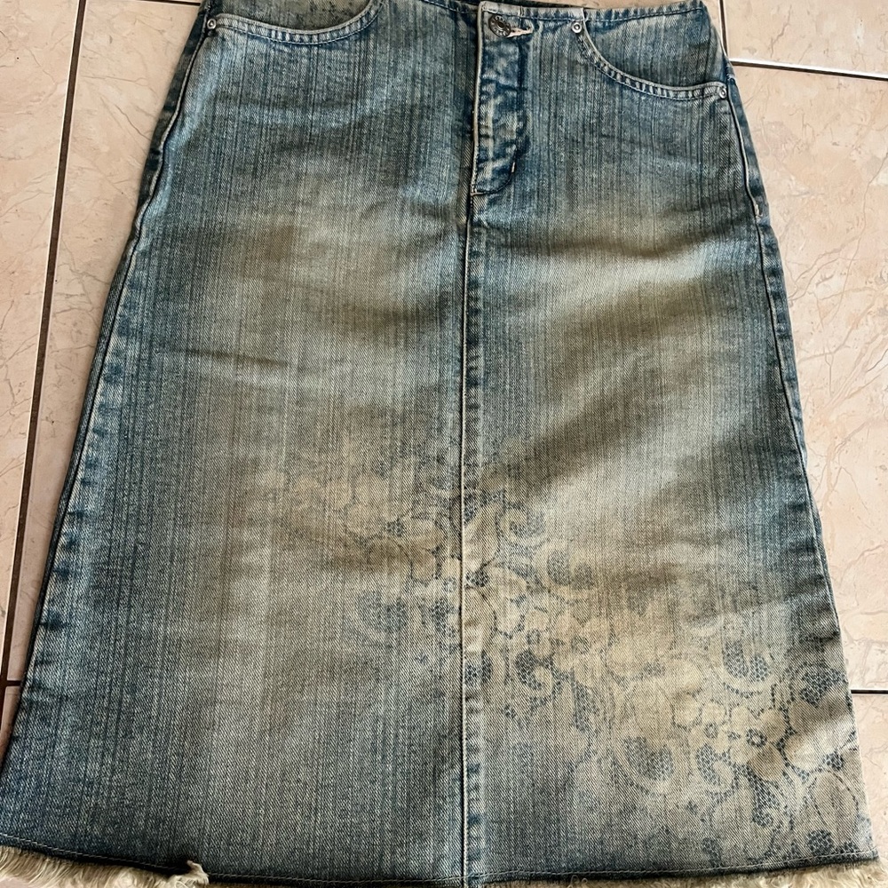 Brand new- beautiful antique wash denim skirt with unique lace print